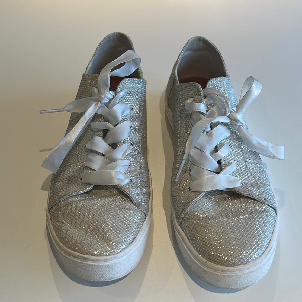 Toms sparkly silver sneakers size 8.5
